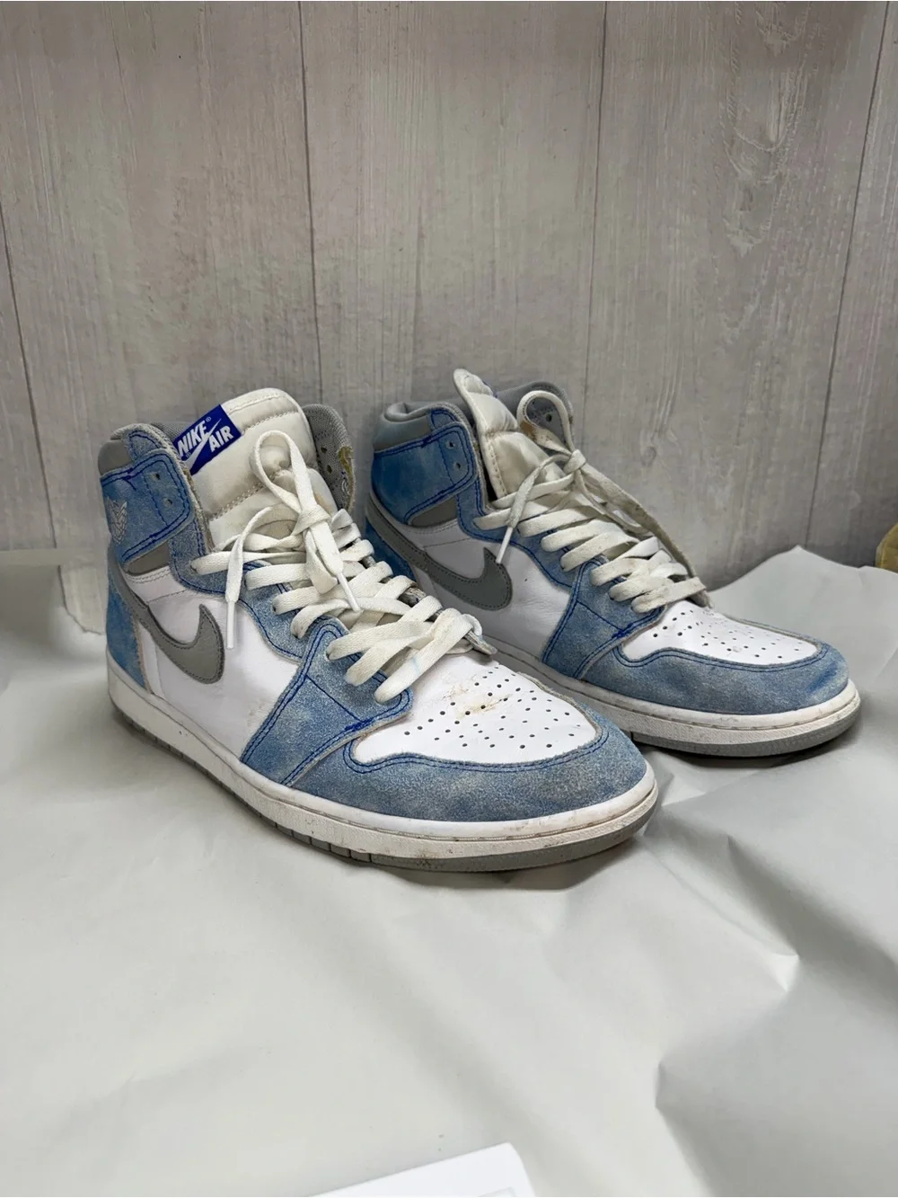 Air Jordan 1 Retro OG High Hyper Royal White Size 11.5 Faded blue suede & white